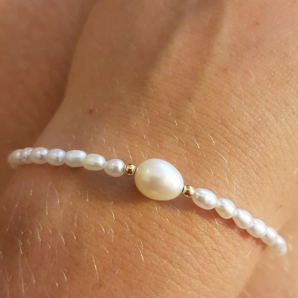 Romantic Pearls and gold bracelet new - Picture 1 of 4